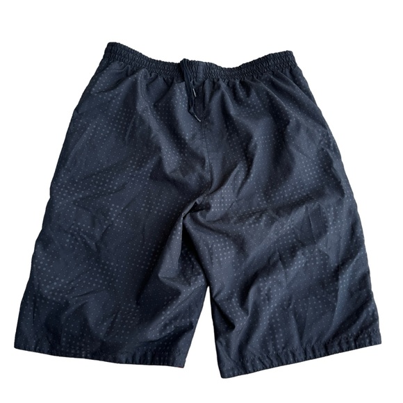 Nike Air Max Reversible Athletic Gym Shorts Black Red Training Running Workout - Picture 8 of 13